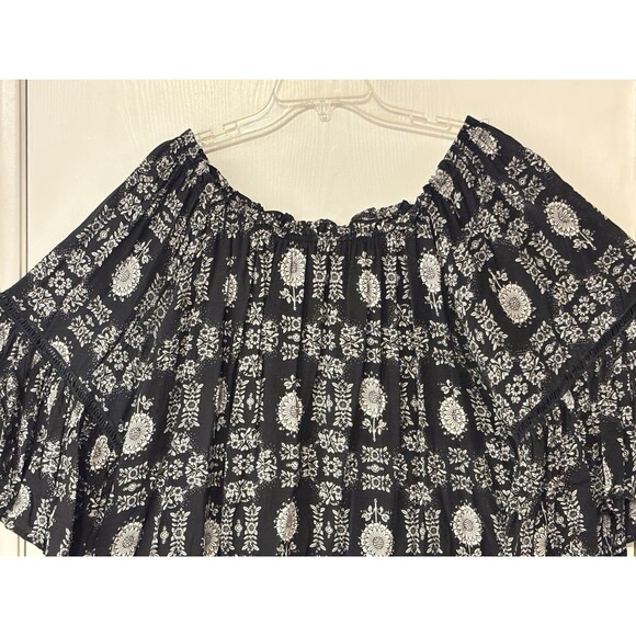 Chelsea & Theodore Black Women's Shell Top 2X - Picture 3 of 10